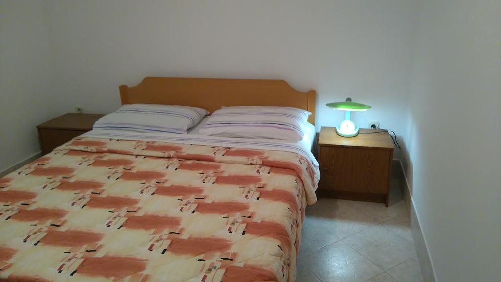 Nella Apartments Šišan Exteriör bild
