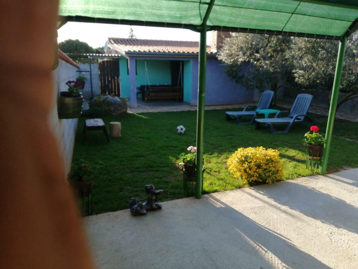 Nella Apartments Šišan Exteriör bild